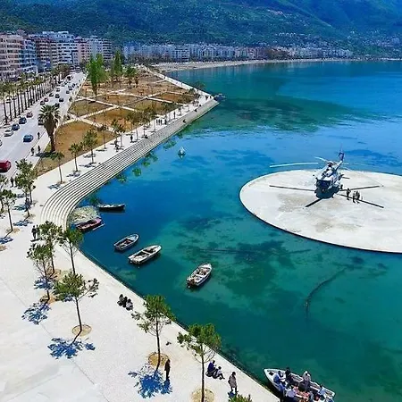 Lägenhet Lovely Place. Close To & Boulevard *