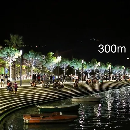 Appartamento Lovely Place. Close To & Boulevard Vlorë