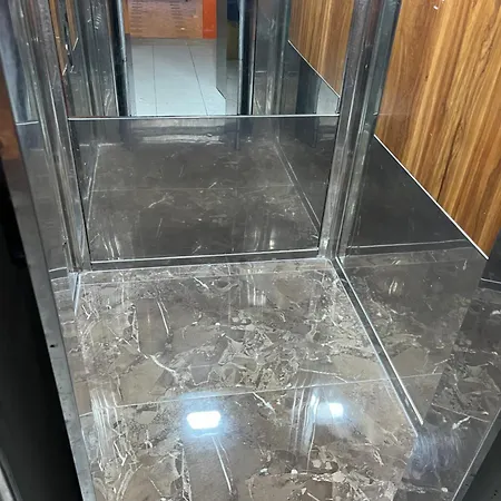 Lovely Place. Close To & Boulevard Apartamento