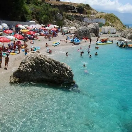 Lovely Place. Close To & Boulevard Διαμέρισμα