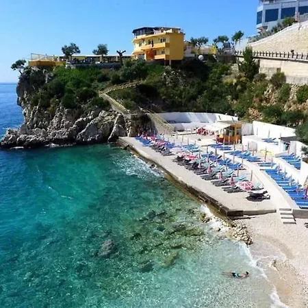 Lovely Place. Close To & Boulevard Апартаменты Влёра