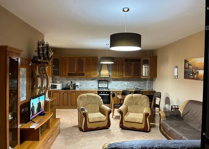 Lovely Place. Close To & Boulevard *